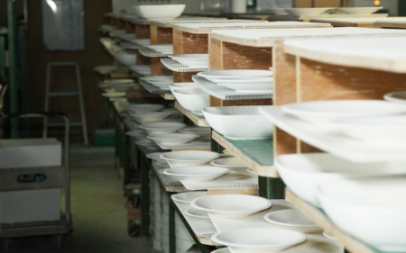 ノベルティや陶器のことなら「多品種少量生産」対応可能な京陶窯業へ！