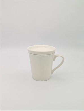 フタ付き　タリーズ　ラッパ　マグカップ