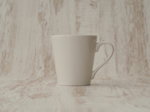 ラッパ　ゆったり手　マグカップ